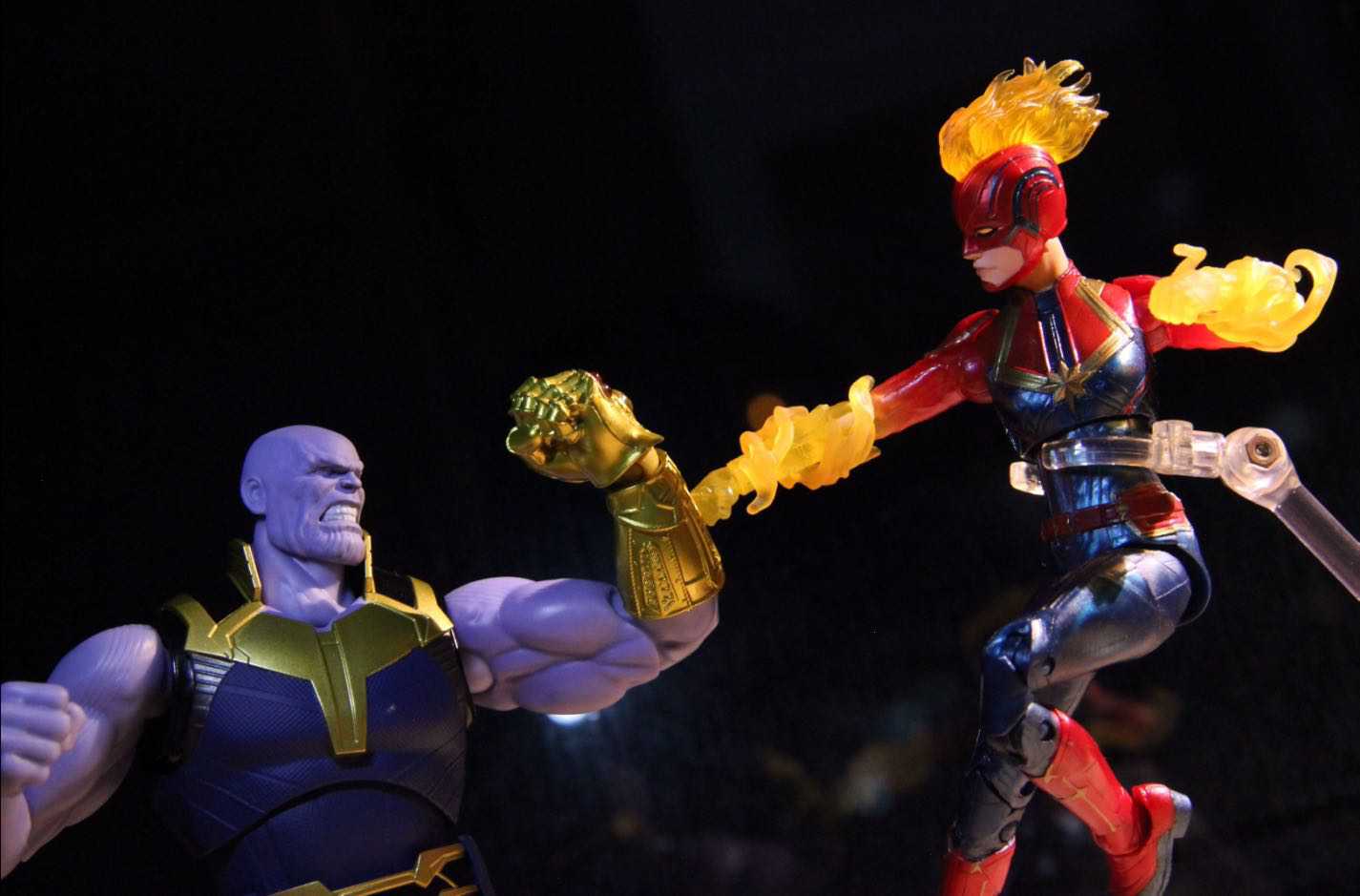 Captain Marvel vs Thanos