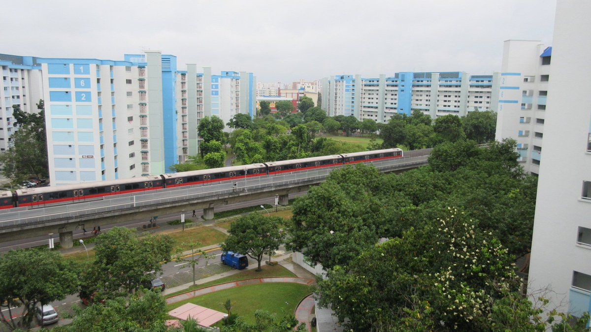 oh my god twitter doesn’t include alt text from images in their API