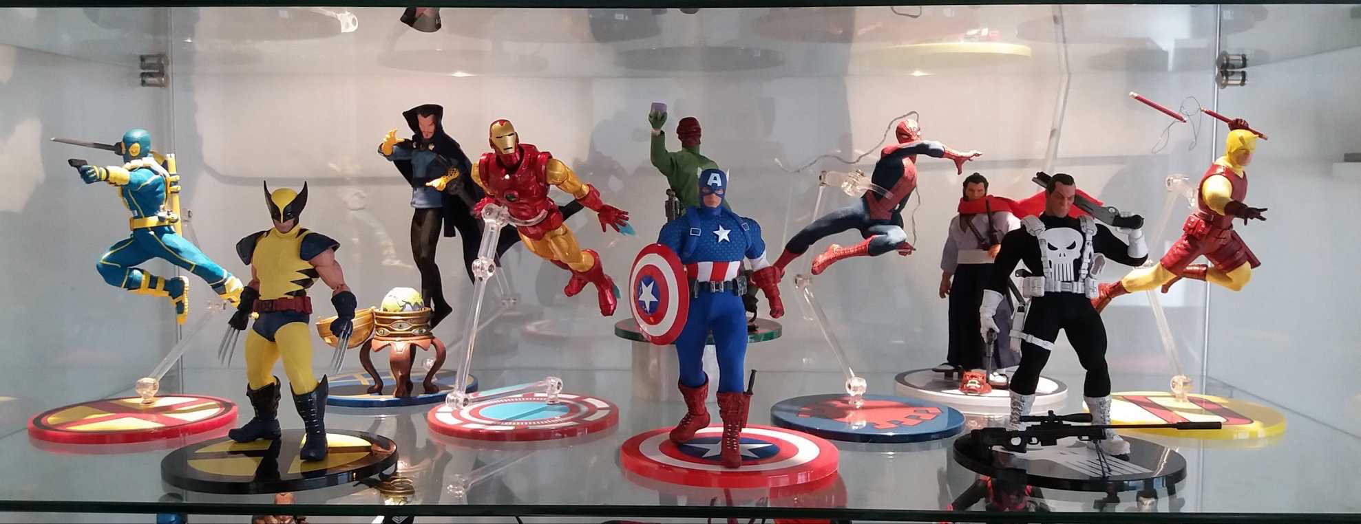 Mezco Toys Collections