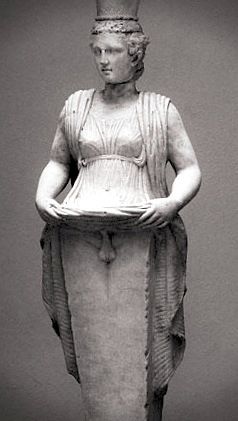 statue of hermaphroditus lifting her dress