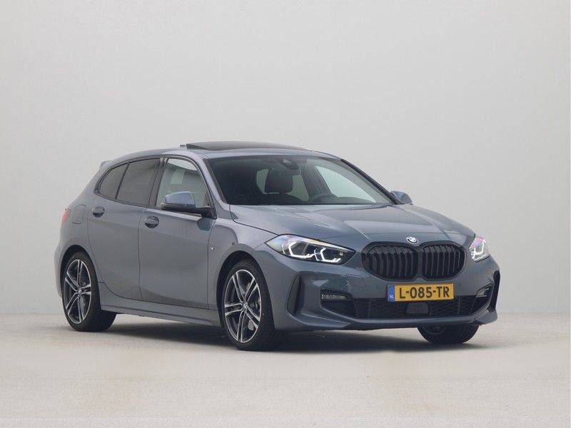 BMW 1 Serie 5-deurs 120i High Executive M-Sport Automaat afbeelding 7