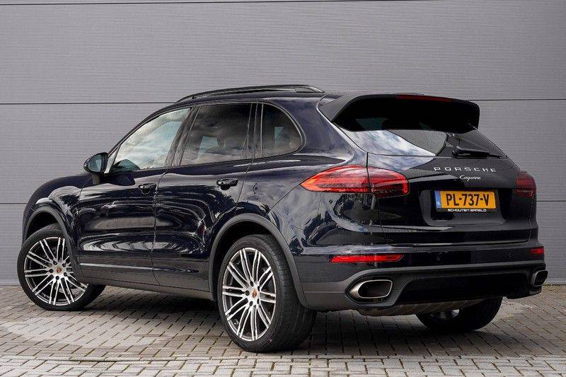 Porsche Cayenne 3.0 D Pano Camera Led Luchtvering 21" afbeelding 10