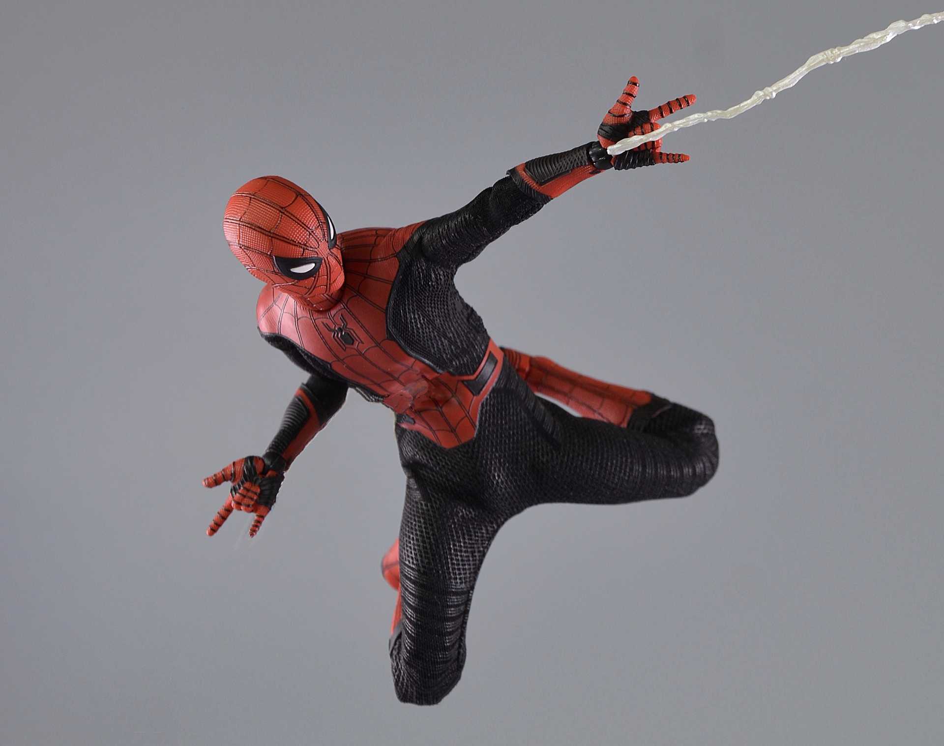 Spider-Man Far From Home Deluxe Edition 1/12 Figure