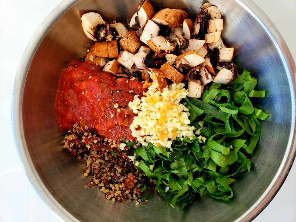 Bowl on quinoa, mushroom, salsa, and spinach