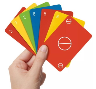 Uno Minimalista Hand of Cards