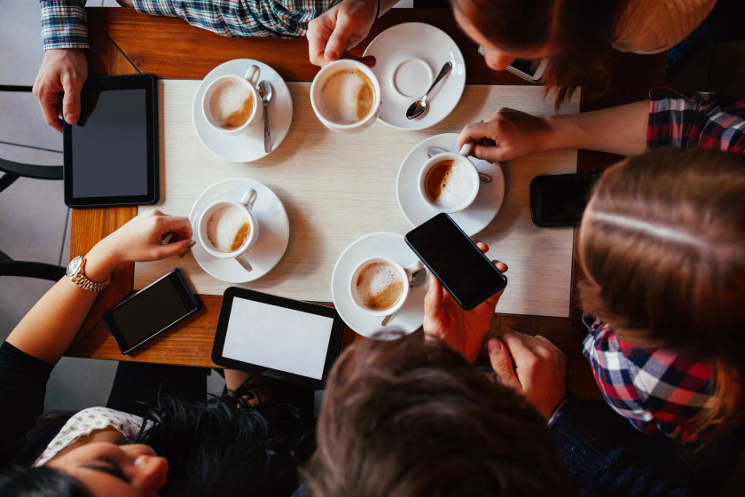 SINH VIÊN CÓ NÊN UỐNG NHIỀU CÀ PHÊ?