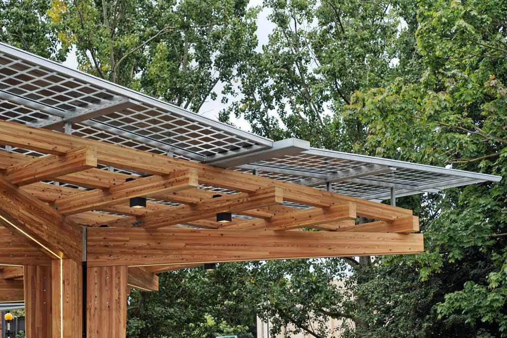 Detail of the K:Port timber structure, photovoltaic panels and integrated lighting
