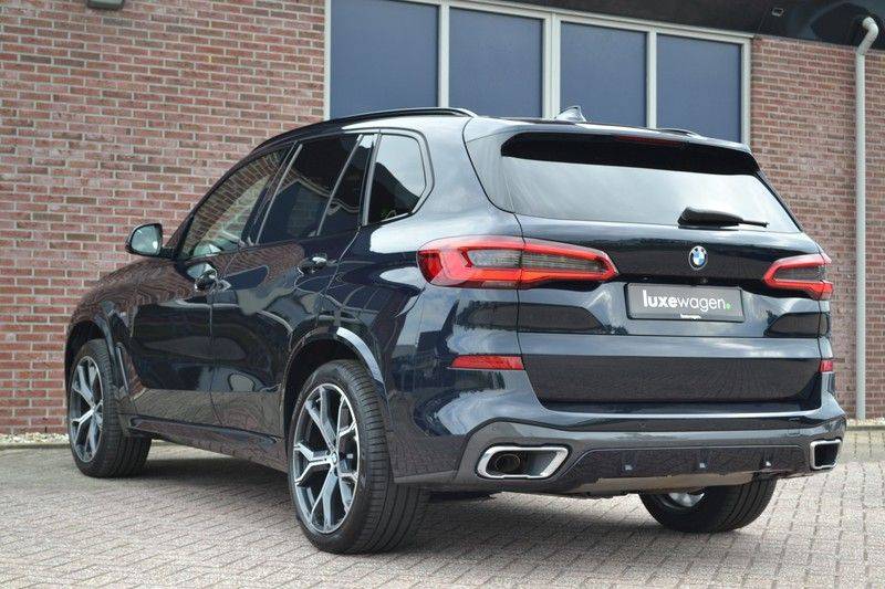 BMW X5 xDrive30d 265pk M-Sport Pano Luchtv Trekh DA+ PA+ Standk afbeelding 8