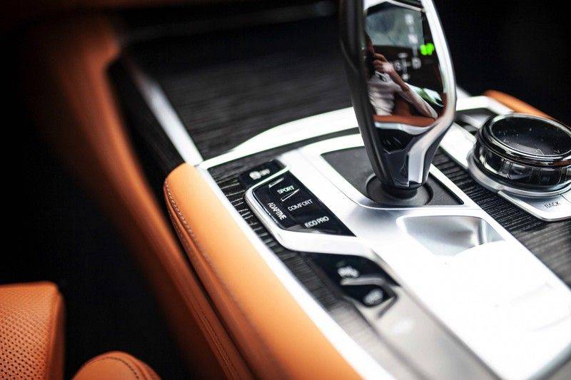 BMW 7 Serie 740d xDrive *ACC / Schuifdak / Harman-Kardon / Trekhaak / Laser / HUD* afbeelding 23