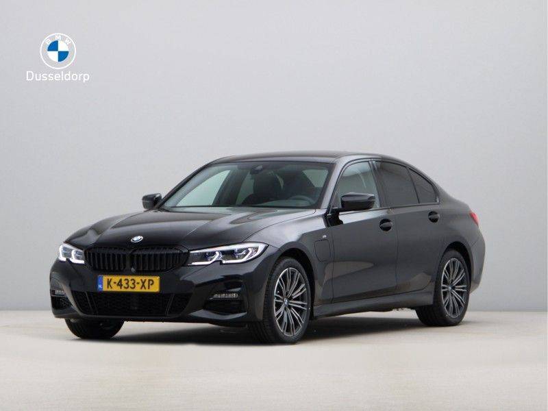 BMW 3 Serie 320e High Exe M-Sport Hybrid afbeelding 1