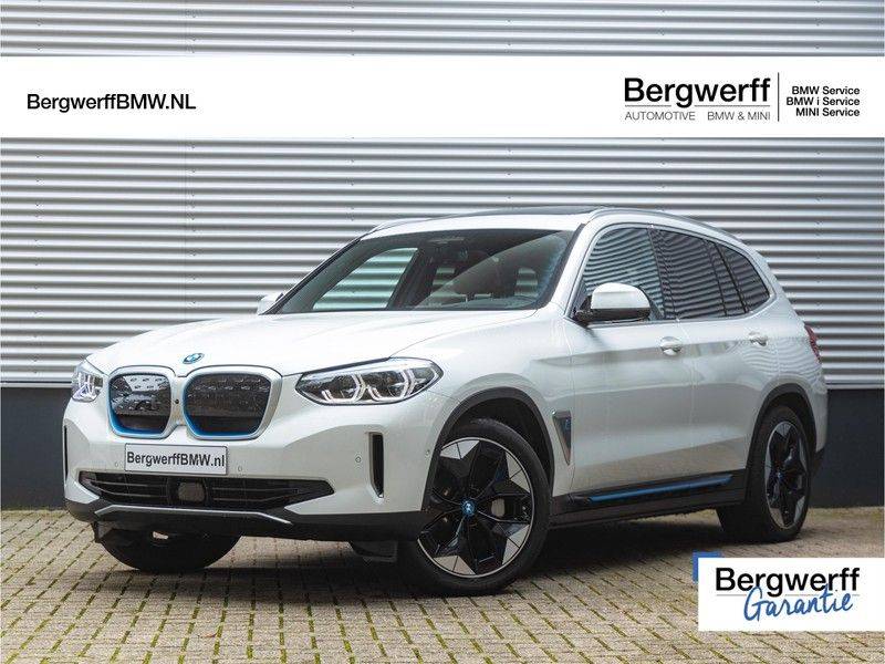 BMW iX3 High Executive - Trekhaak - Direct Beschikbaar! afbeelding 1