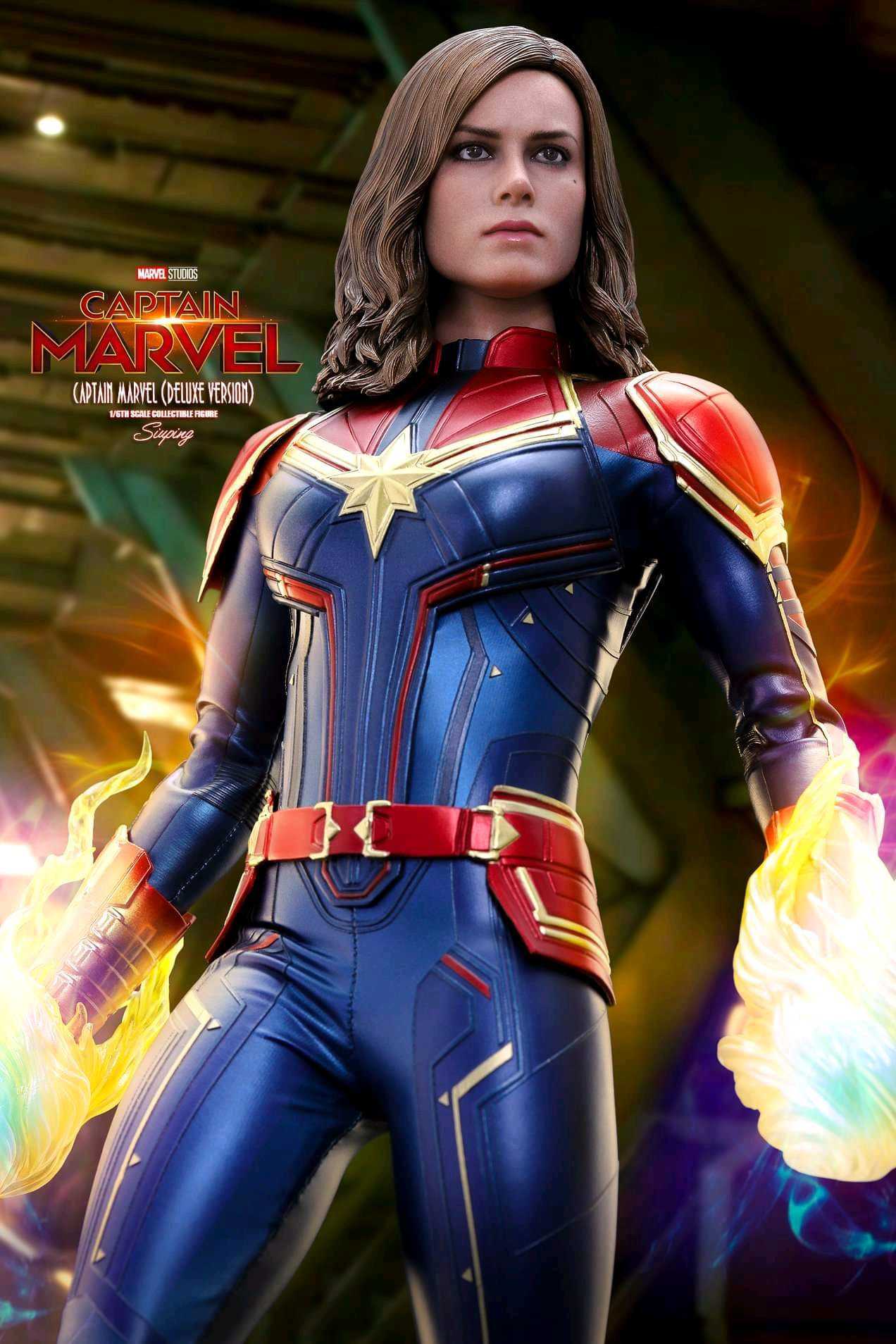 Hot Toys Captain Marvel 1/6 Action Figure | Figround