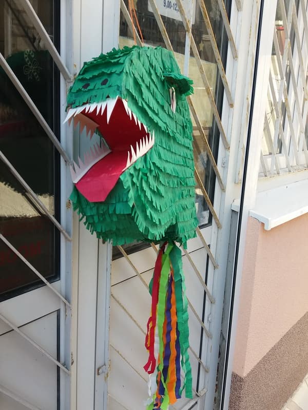 pinjata dinosaur
