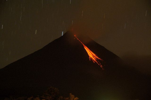 Arenal Volcano Photos - Most Recent Eruption Images