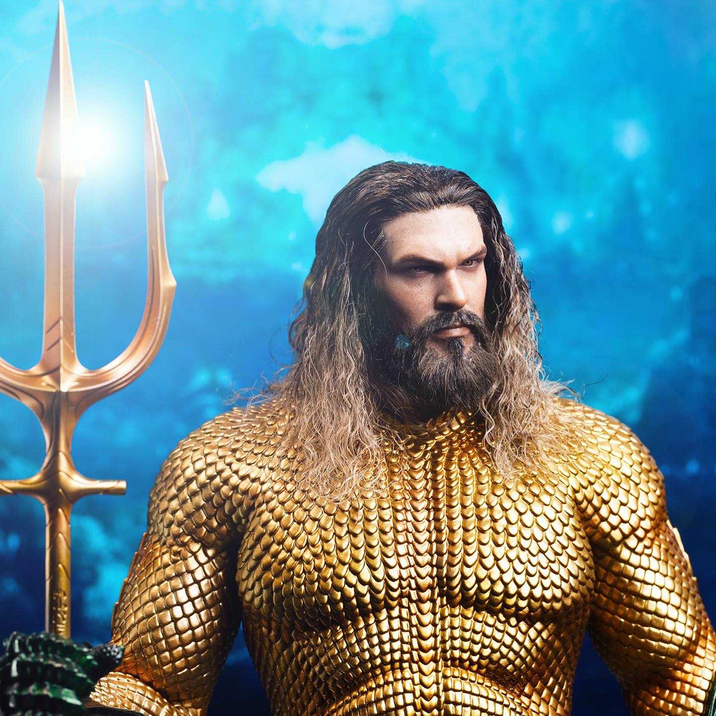 Hot Toys Aquaman 1/6 Scale Figure