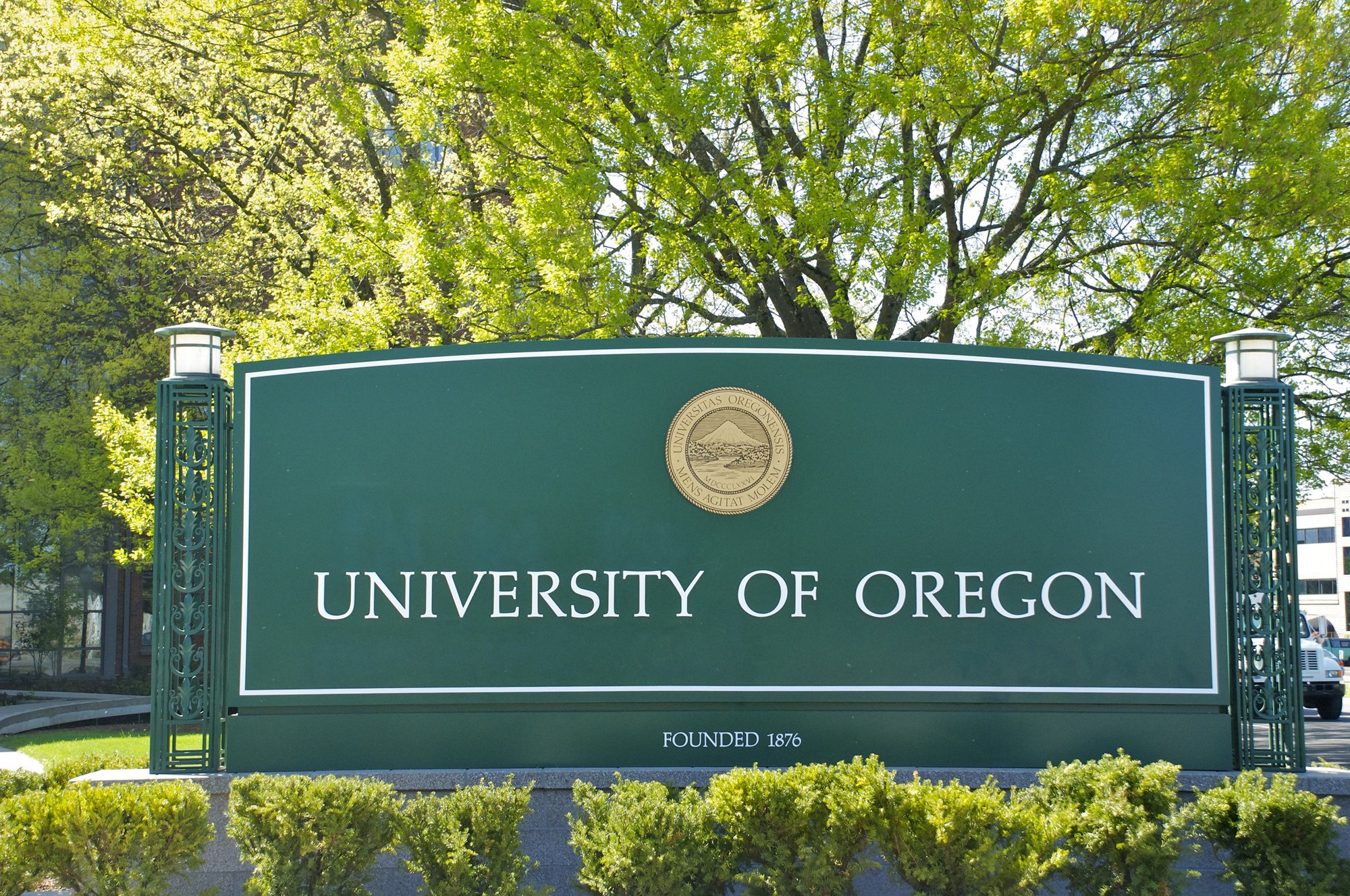 University of Oregon campus sign