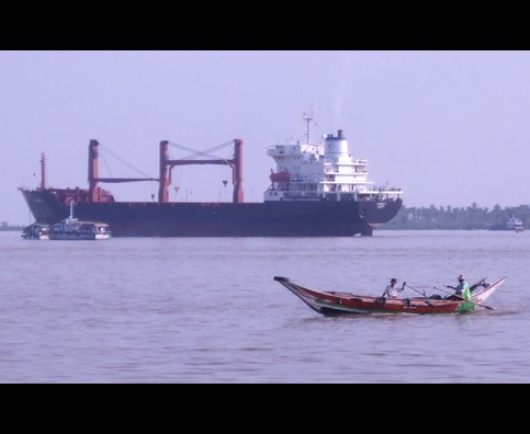 Burma Yangon River 15