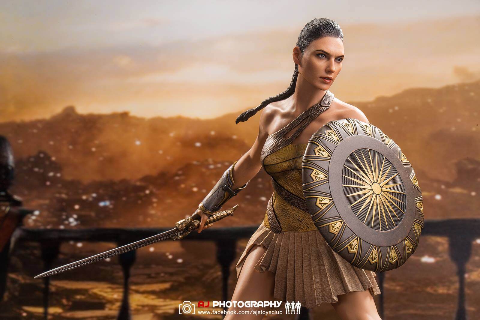 Hot Toys 1/6 Wonder Woman Training Armor Version