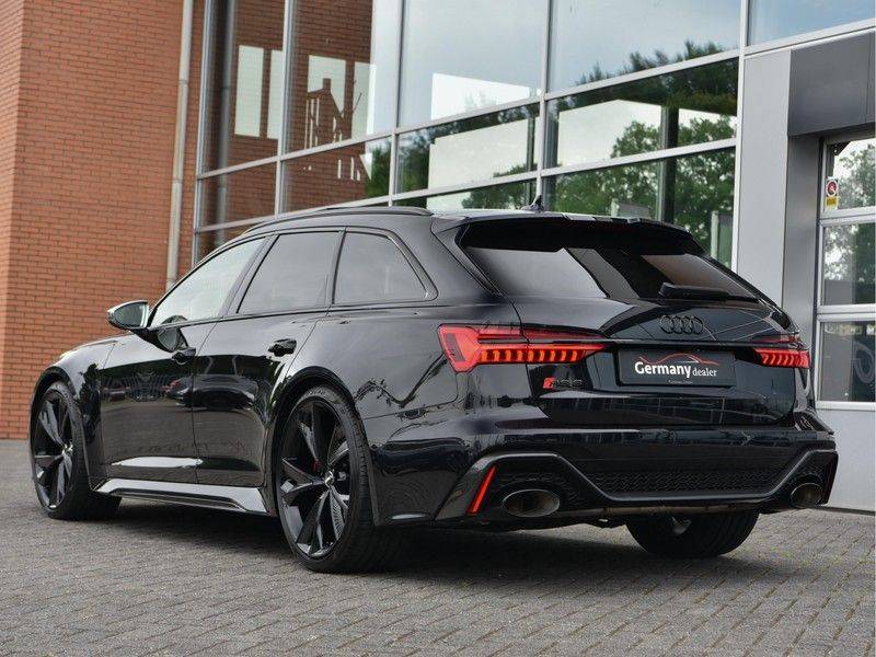 Audi RS6 4.0TFSI 600pk Quattro Keramiek Carbon B&O High-End Softcl Nachtz TV Laser Standk VOL!! afbeelding 13