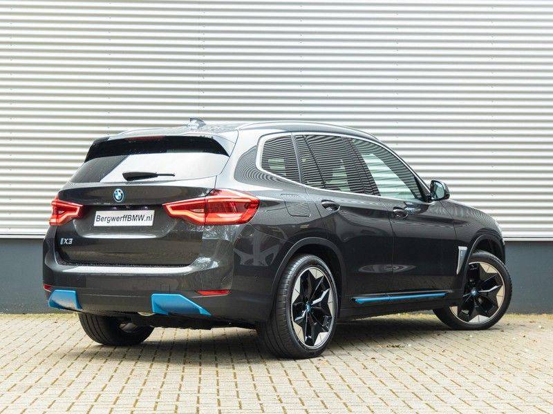 BMW iX3 High Executive - Trekhaak - Direct Beschikbaar! afbeelding 2