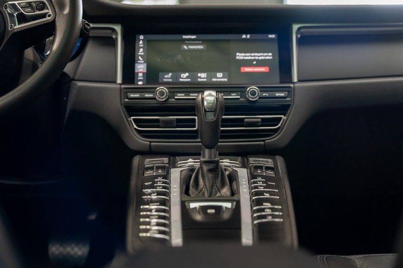 Porsche Macan Luchtvering Pano Leder Dashboard ACC Porsche Exclusive 2.0 Turbo afbeelding 15