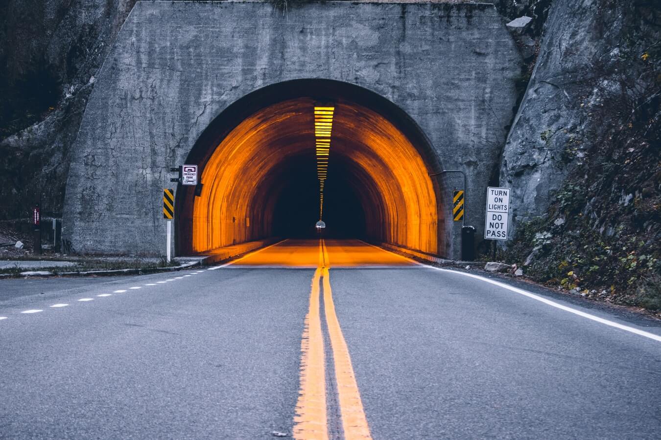 How to connect to MySQL via an SSH tunnel in Python