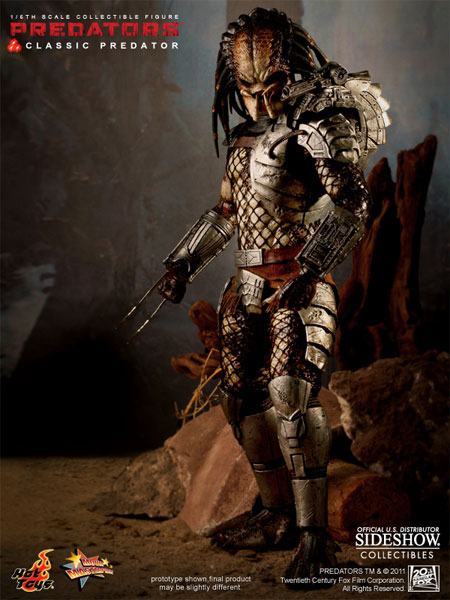 Hot Toys Predator MMS162 Classic Predator 1/6th Scale Collectible Figure