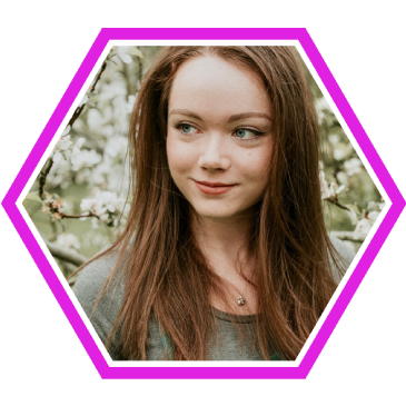 Rebecca Broad headshot