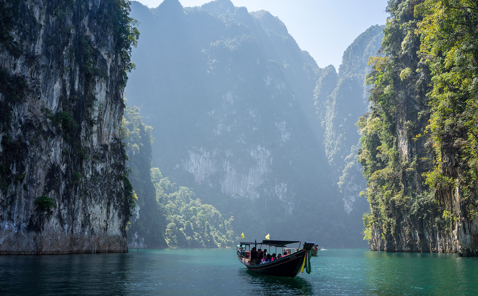 5 Great Books Set in Thailand That We Love