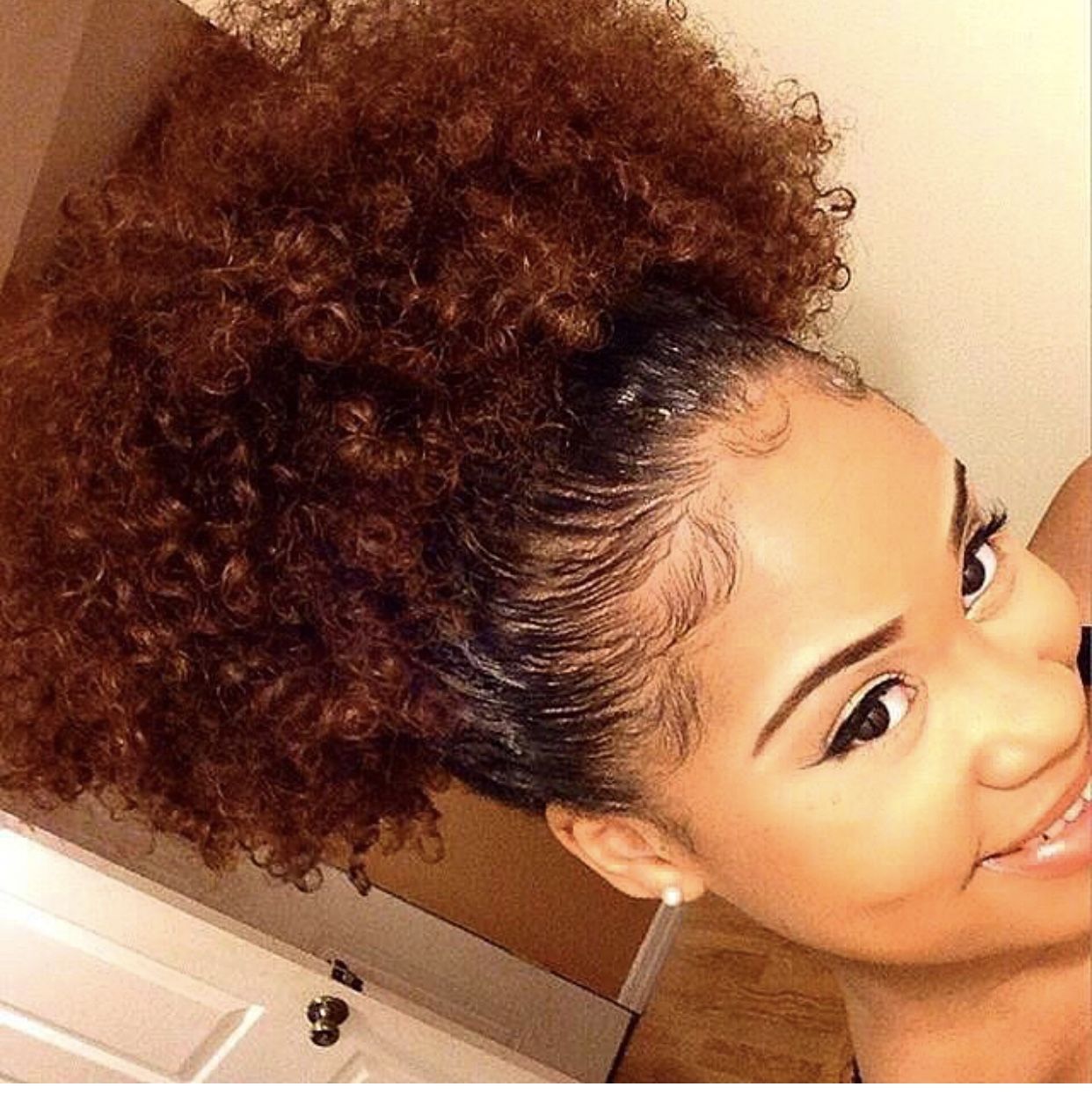 How To Keep Your Curls From Frizzing