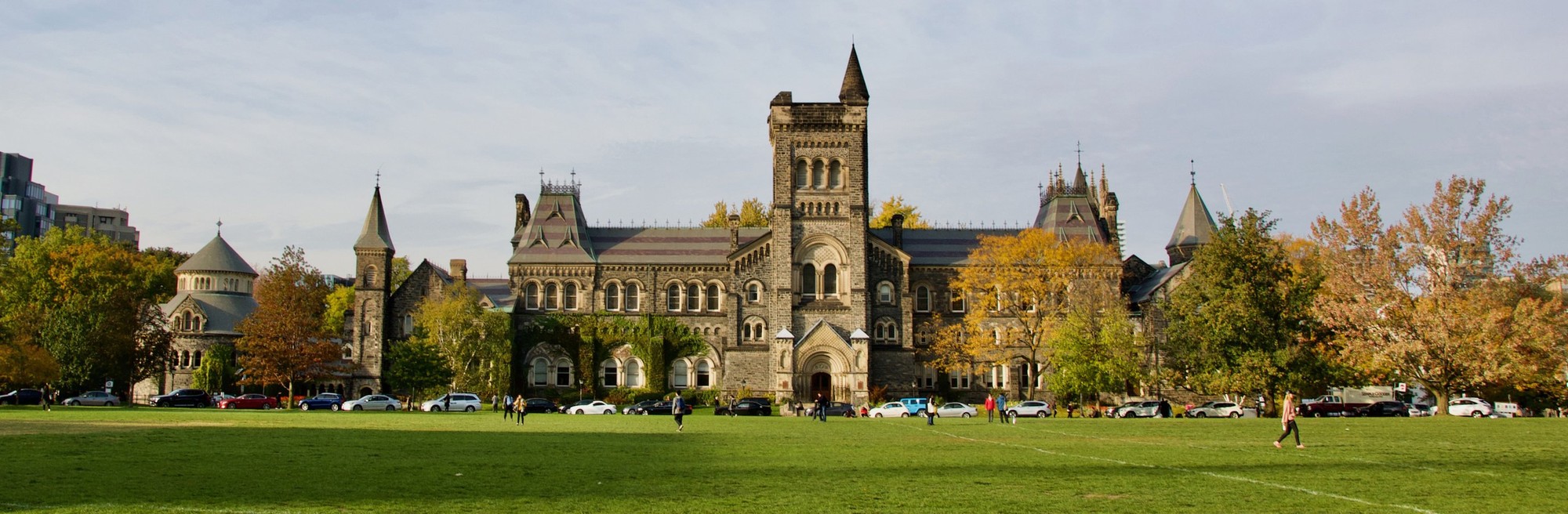 Quad and campus on a sunny day at the University of Toronto