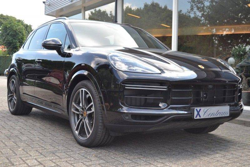 Porsche Cayenne Turbo afbeelding 2