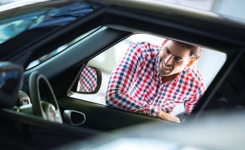 The 5 characteristics of the car salesman 2.0!