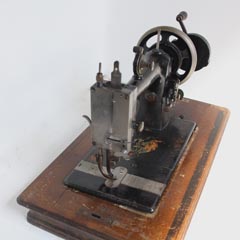 Photo Gallery Of Antique Sewing Machines