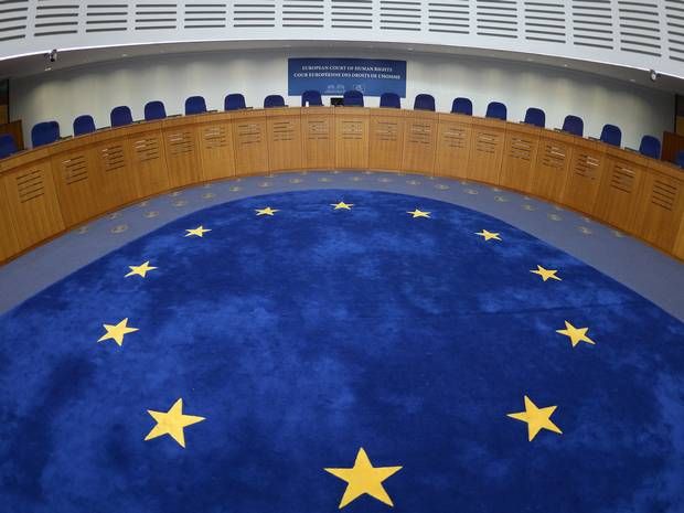 oh my god twitter doesn’t include alt text from images in their API