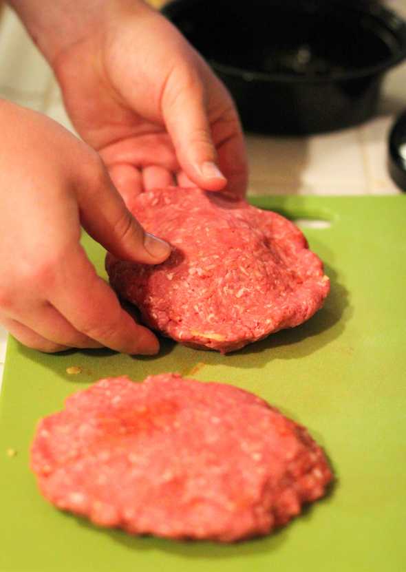 Sealing the patties