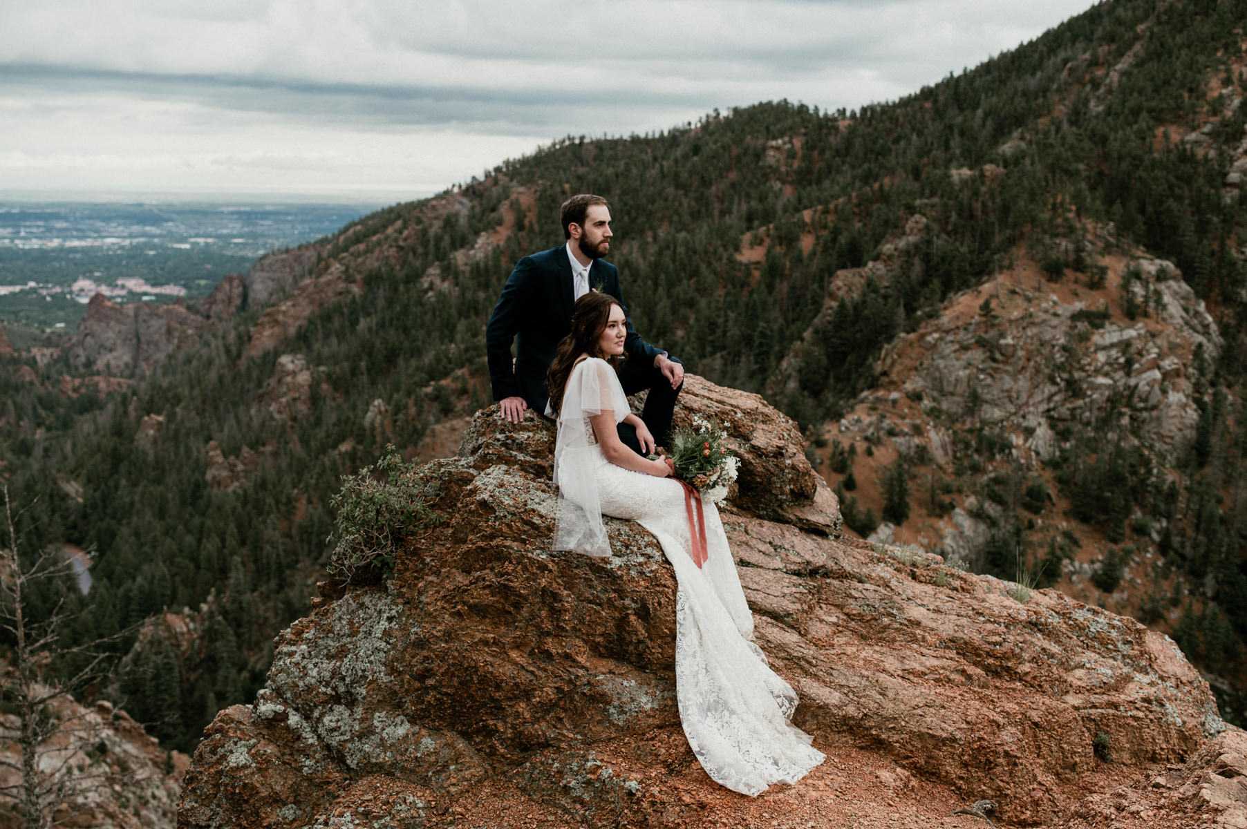 Mountain micro wedding in colorado springs