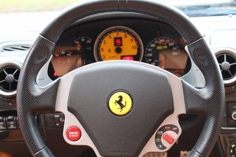 Ferrari F430 F1, Origineel NL geleverd, full ferrari history afbeelding 6