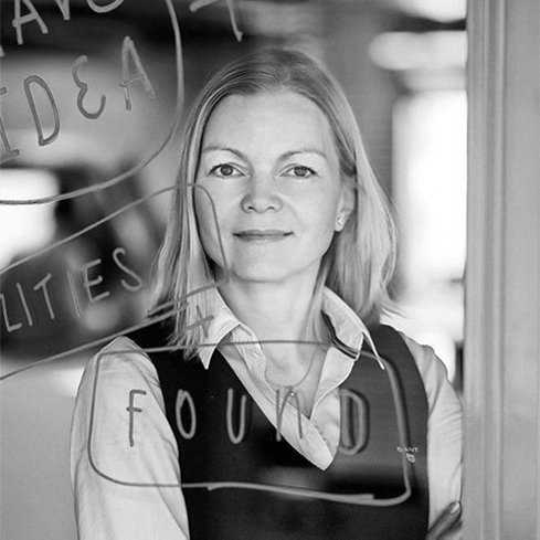 Jarmila Plachá/Managing Partner