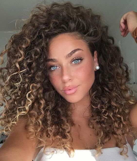 The Benefits Of Using Oils In Your Natural Curls 