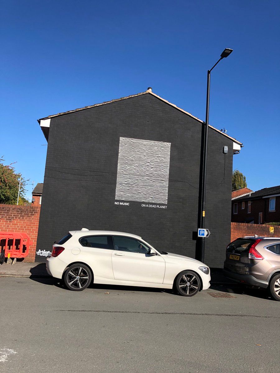 oh my god twitter doesn’t include alt text from images in their API