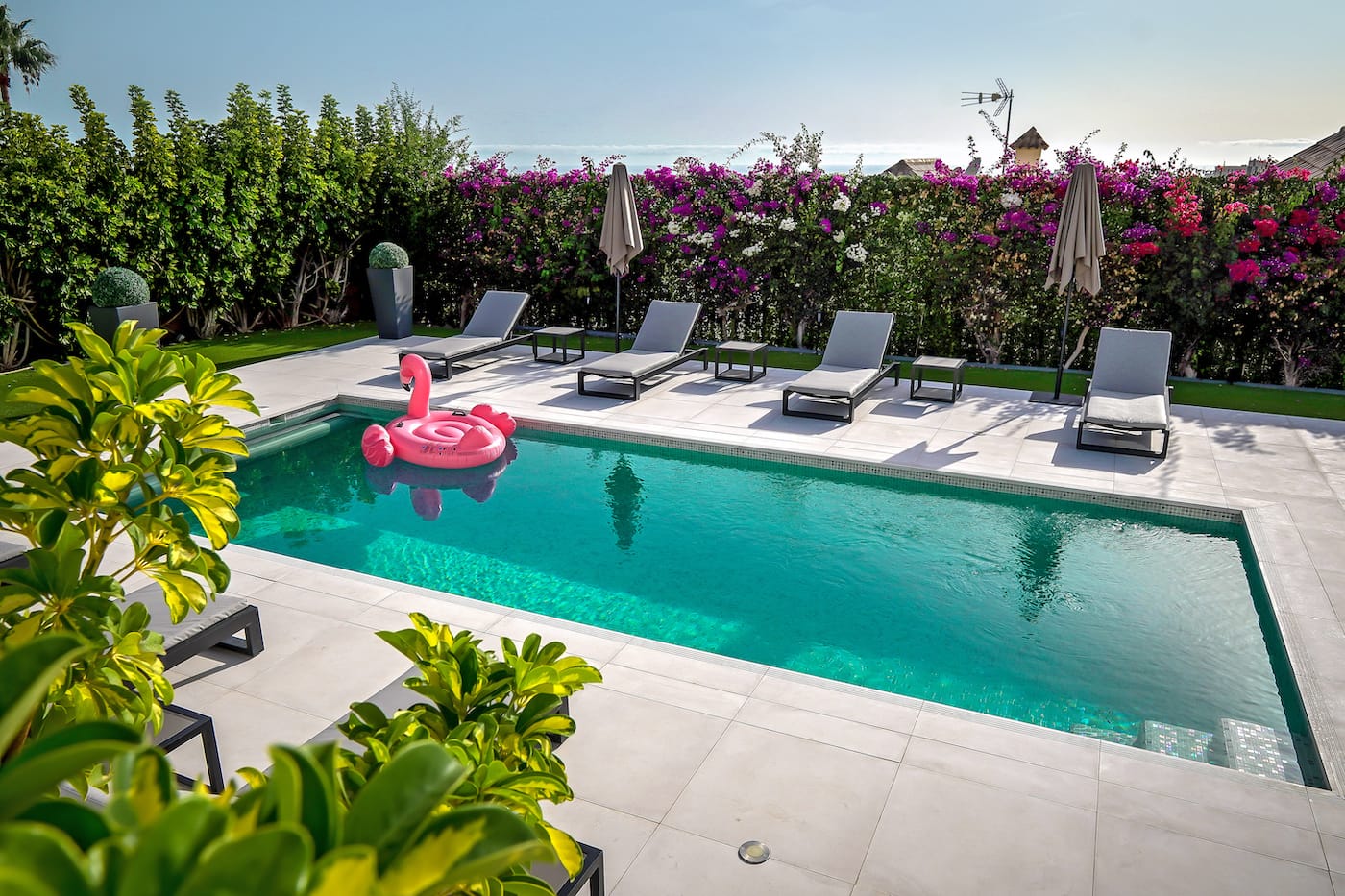 fully staffed luxury villas in tenerife to rent