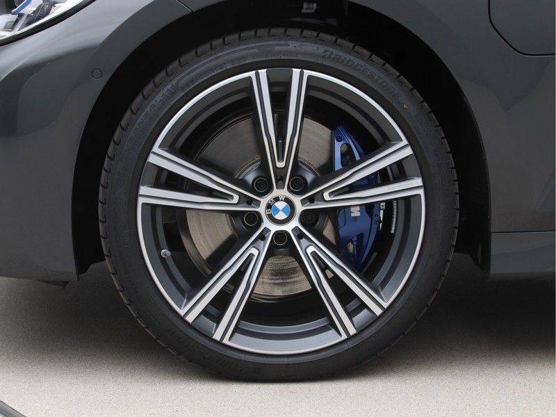 BMW 3 Serie 320e Touring High Exe M-Sport afbeelding 23