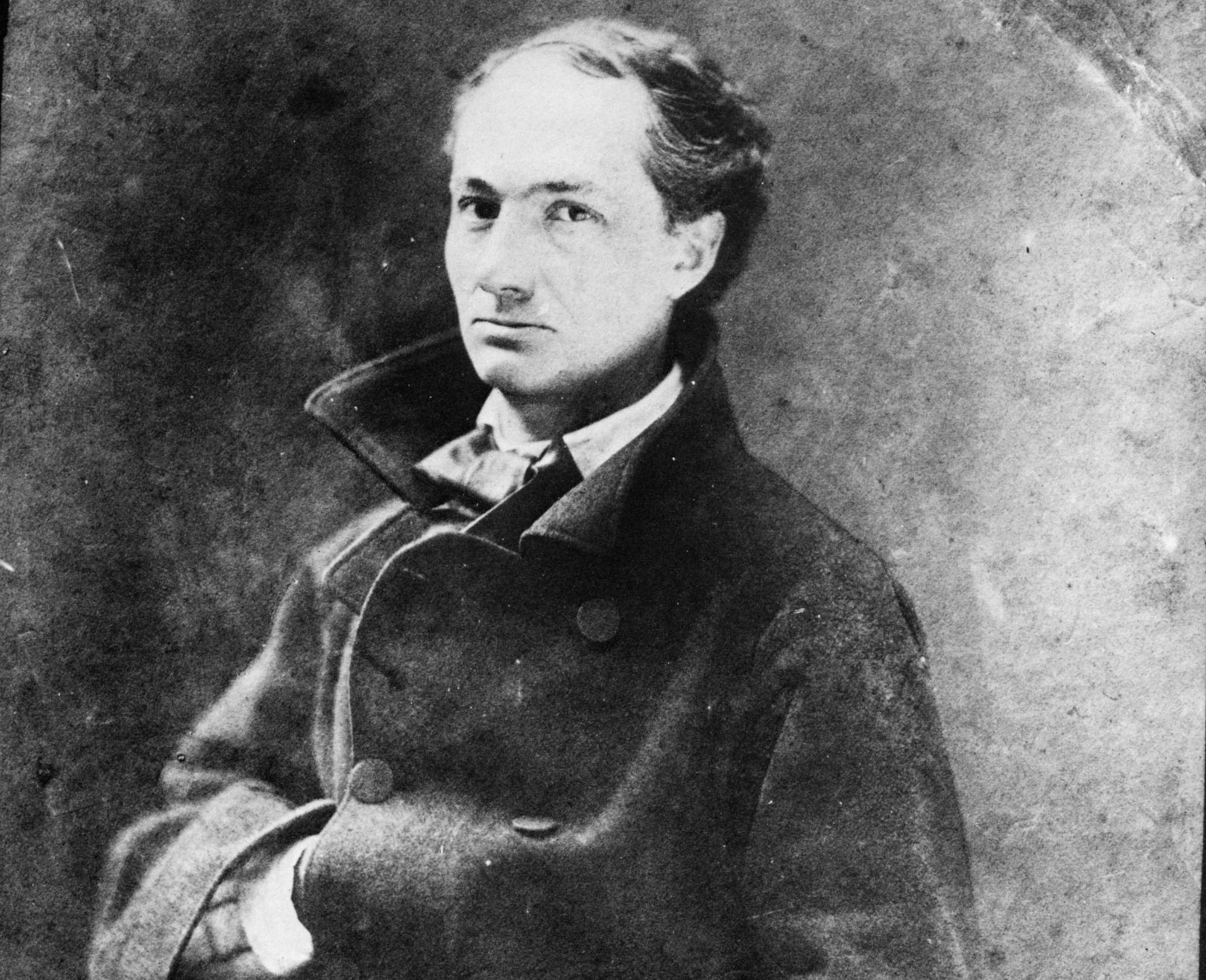 Молодой Бодлер (1855). Фотограф: Félix Nadar. Источник: commons.wikimedia.org