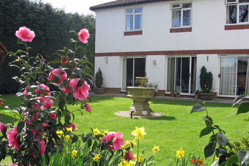 Mile Oak Rest Home Crosscrown Care Homes