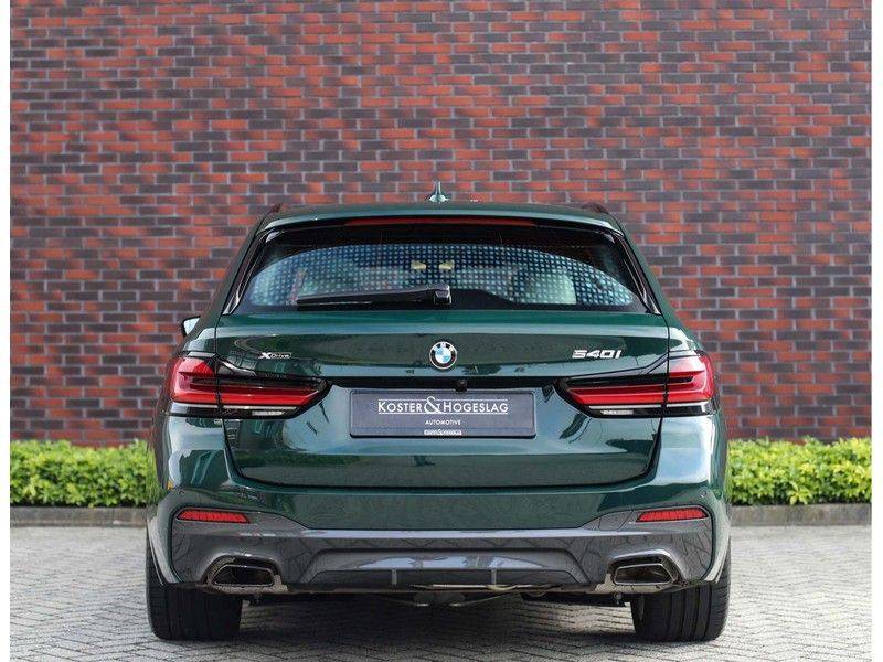 BMW 5 Serie 540i x-Drive *British Racing Green*HUD*Pano*Trekhaak* afbeelding 15