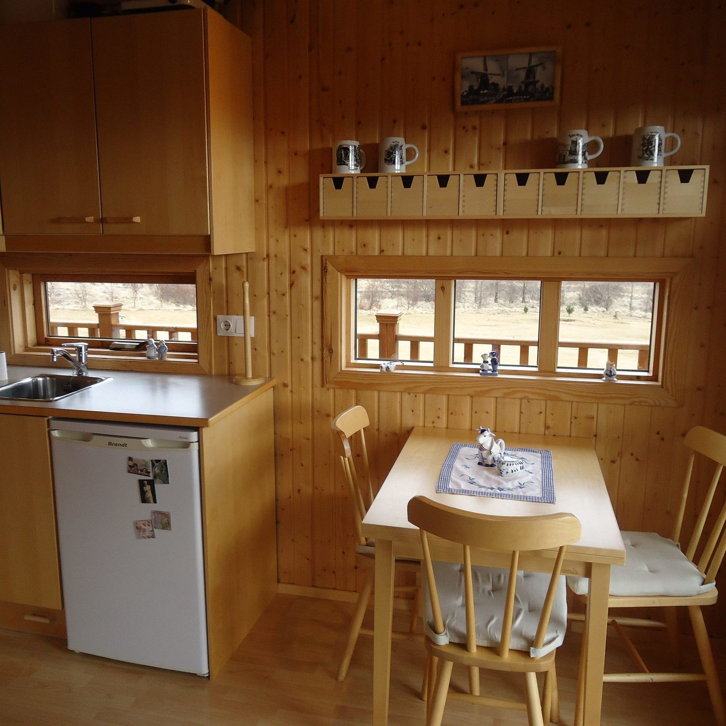 Kitchenette with dining table for three people