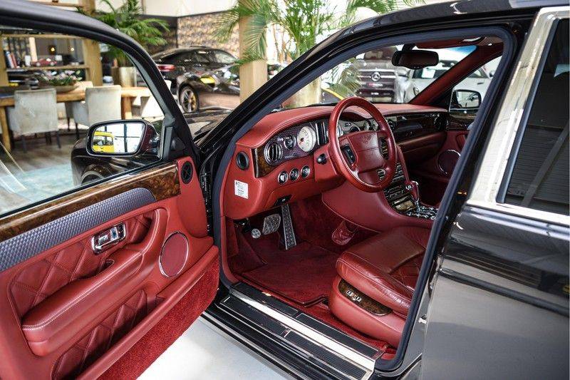 Bentley Arnage 6.8 V8 T (recent voor 20.000,- onderhouden) afbeelding 18