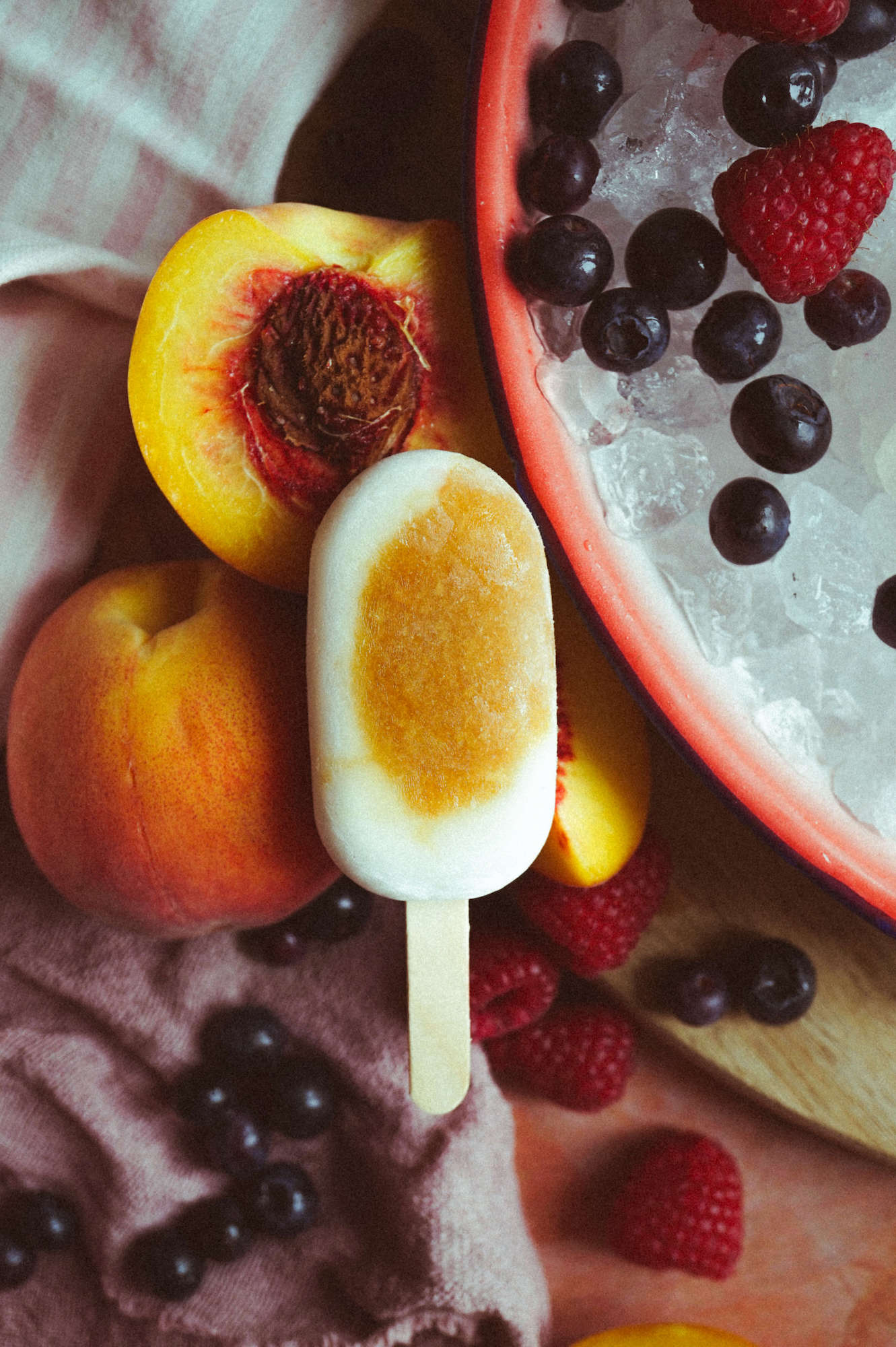 Rezept | Joghurt-Eis am am Stiel mit Beeren der Saison