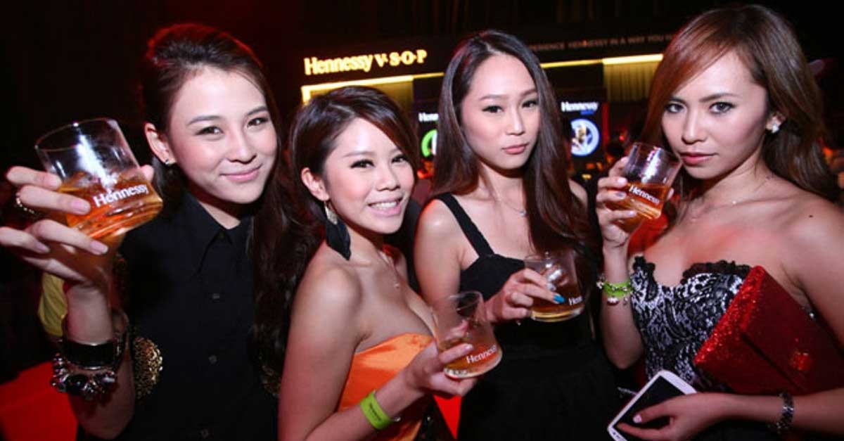 5 Klub Malam Di Denpasar Yang Hadirkan DJ Cantik